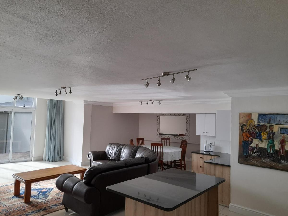 Beach Club Self Catering Apartments Mossel Bay Exterior foto